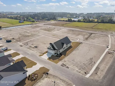 102 Golden Finch Drive Beaufort NC 28516