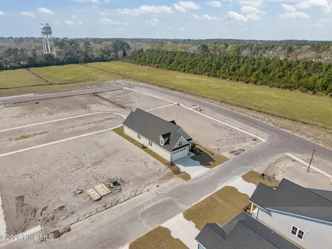 102 Golden Finch Drive Beaufort NC 28516
