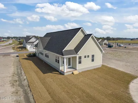 102 Golden Finch Drive Beaufort NC 28516
