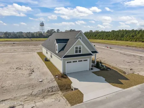 102 Golden Finch Drive Beaufort NC 28516