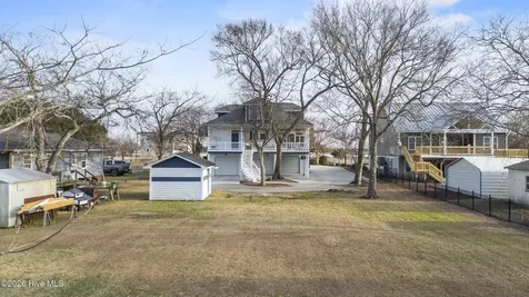 1031 Mallard Bay Road Hampstead NC 28443