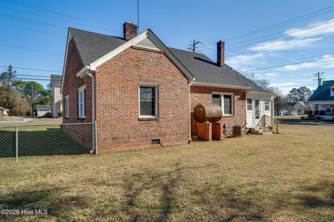 503 N Pine Street Warsaw NC 28398