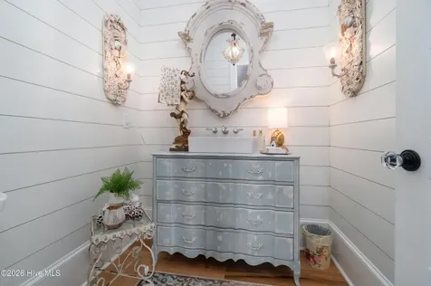 205 Back Street Newport NC 28570