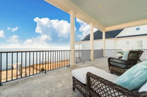 205 Back Street Newport NC 28570
