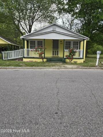 607 Washington Street Laurinburg NC 28352