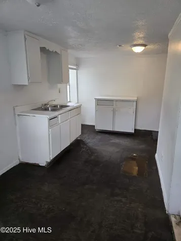 607 Washington Street Laurinburg NC 28352