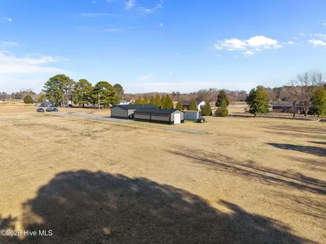 4176 Jolly Road Ayden NC 28513