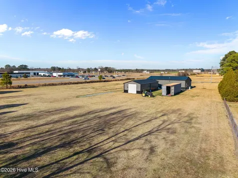 4176 Jolly Road Ayden NC 28513
