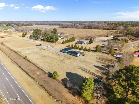 4176 Jolly Road Ayden NC 28513