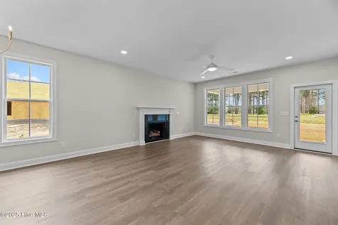 1015 Brighton Drive New Bern NC 28562
