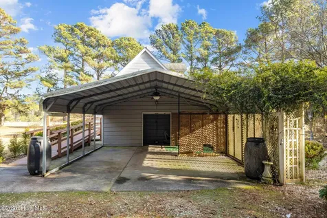 142 Jordans Lane Beaufort NC 28516