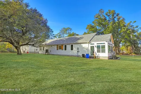 203 George Taylor Road Newport NC 28570