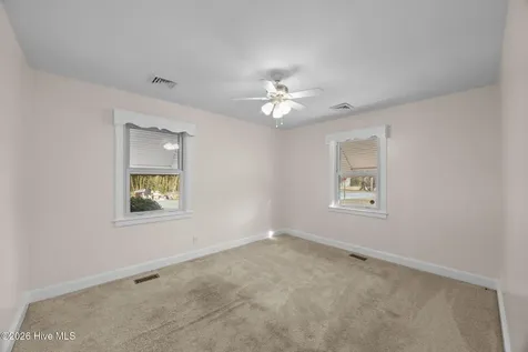1603 Oakwood Avenue New Bern NC 28560