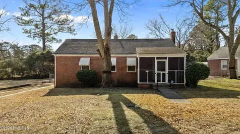 1603 Oakwood Avenue New Bern NC 28560