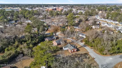 1603 Oakwood Avenue New Bern NC 28560