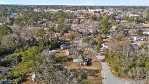 1603 Oakwood Avenue New Bern NC 28560