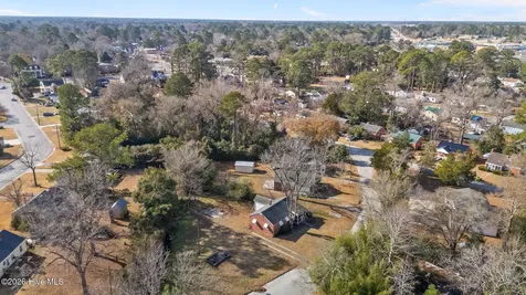 1603 Oakwood Avenue New Bern NC 28560