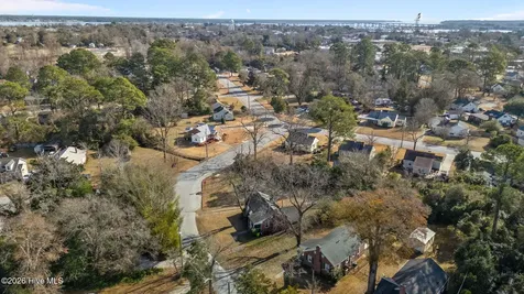 1603 Oakwood Avenue New Bern NC 28560