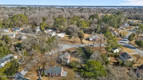 1603 Oakwood Avenue New Bern NC 28560