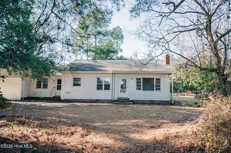 2377 Lyon Landing Road Elizabethtown NC 28337
