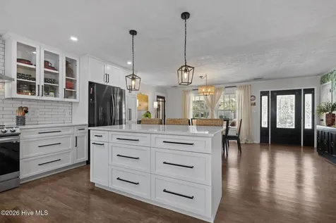 213 Pensacola Avenue Morehead City NC 28557