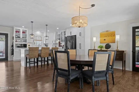 213 Pensacola Avenue Morehead City NC 28557