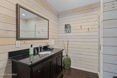 213 Pensacola Avenue Morehead City NC 28557