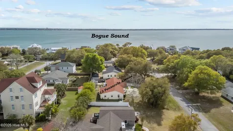 213 Pensacola Avenue Morehead City NC 28557