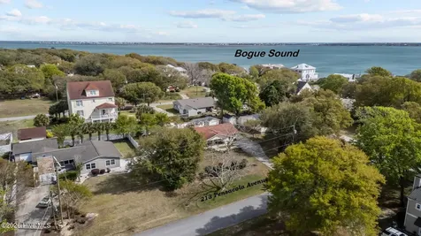 213 Pensacola Avenue Morehead City NC 28557