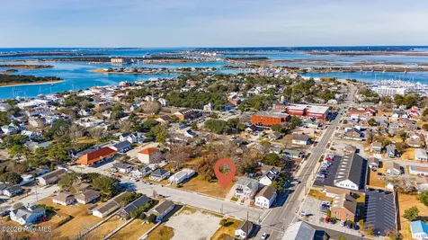 311 Pollock Street Beaufort NC 28516