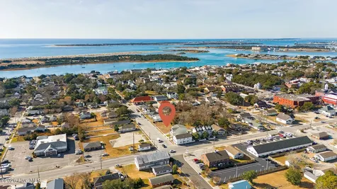 311 Pollock Street Beaufort NC 28516