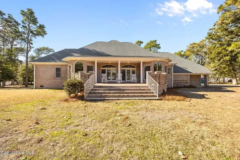 699 Country Club Drive Oak Island NC 28465