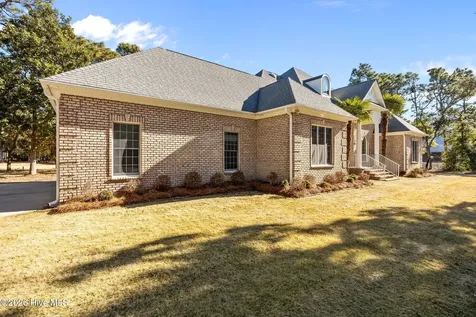 699 Country Club Drive Oak Island NC 28465