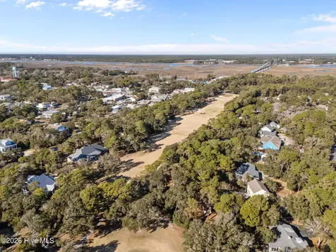 699 Country Club Drive Oak Island NC 28465