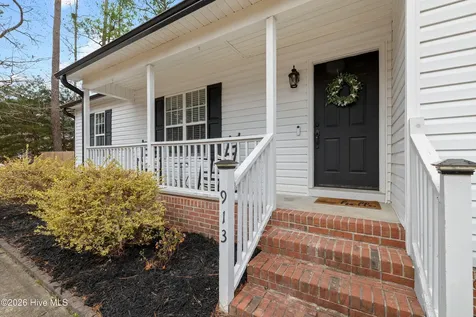 913 E Sanders Street Four Oaks NC 27524