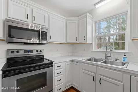 913 E Sanders Street Four Oaks NC 27524
