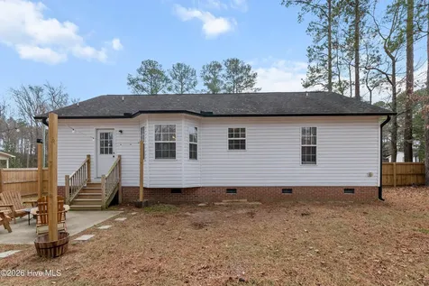 913 E Sanders Street Four Oaks NC 27524