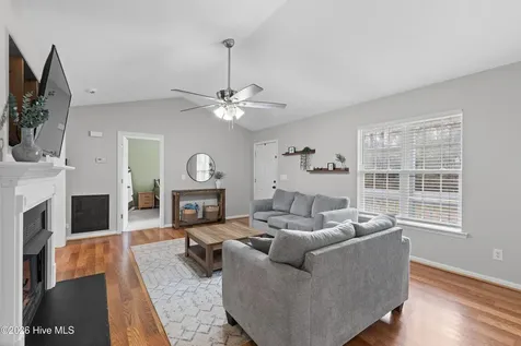 913 E Sanders Street Four Oaks NC 27524
