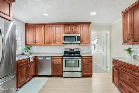 119 Bluebird Lane West End NC 27376