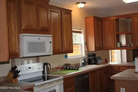 152 Meadowlark Lane Newport NC 28570