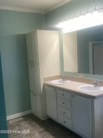 152 Meadowlark Lane Newport NC 28570