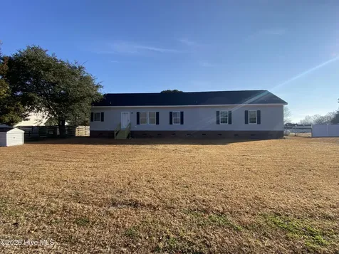 152 Meadowlark Lane Newport NC 28570