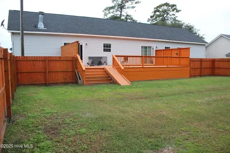 152 Meadowlark Lane Newport NC 28570