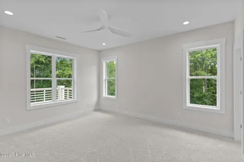 633 Vale Drive Wilmington NC 28411