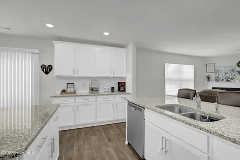 609 Ava Street New Bern NC 28560
