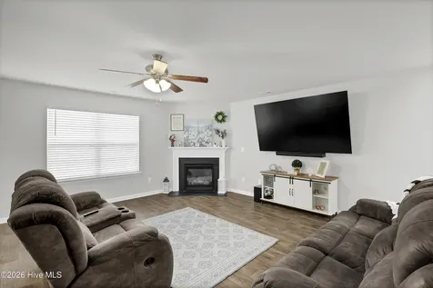 609 Ava Street New Bern NC 28560
