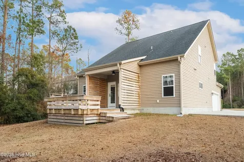 37 Twisted Oak Court Hampstead NC 28443