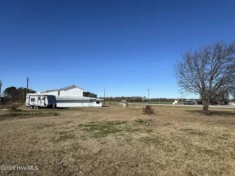 3027 Highway 58 N Trenton NC 28585