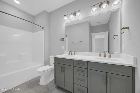 1957 Indigo Cove Way Calabash NC 28467