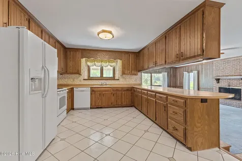 311 Lord Granville Drive Morehead City NC 28557